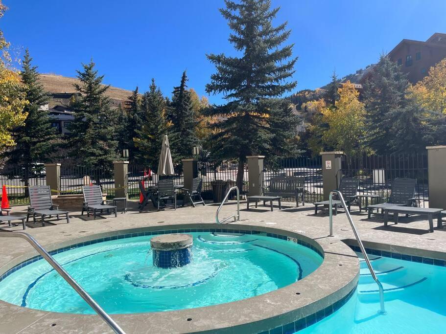 克雷斯特德比特Mt Cb Mountain Side With King Bed, Hot Tub, Pool & Kitchen!公寓 外观 照片